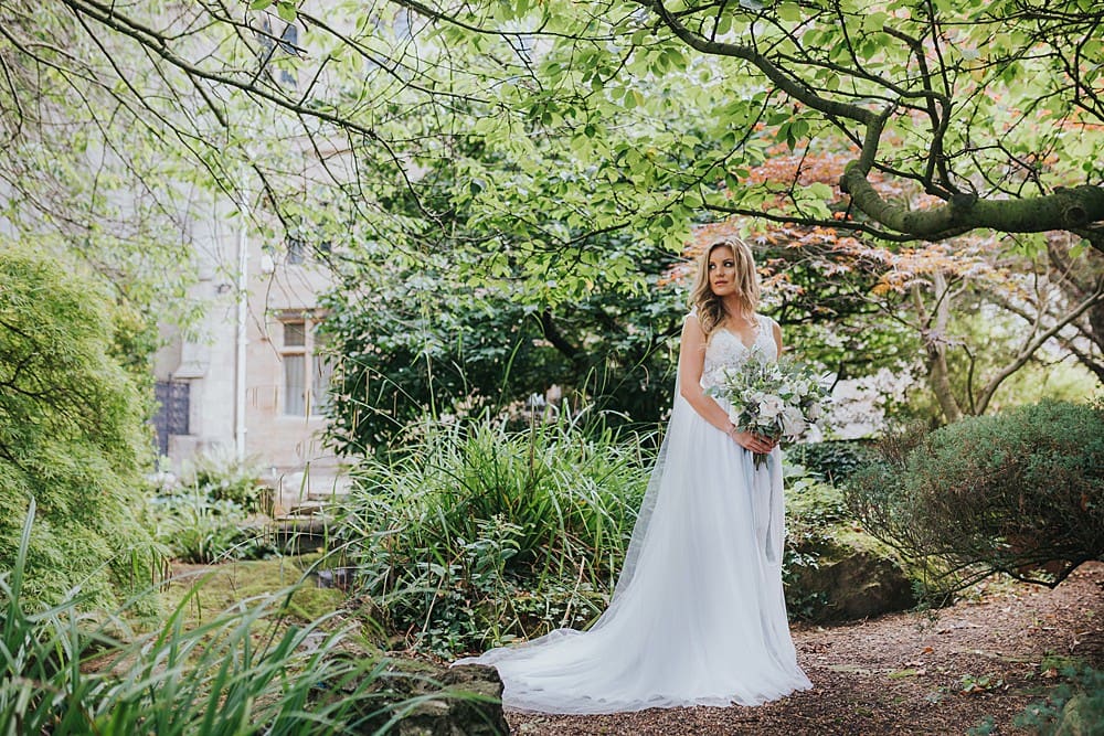 Image by <a class="text-p3" href="http://www.lauracalderwood.co.uk" target="_blank">Laura Calderwood Photography</a>.