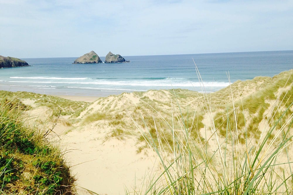 Image courtesy of <a class="text-p3" href="https://cocoweddingvenues.co.uk/coco_listing/treseren/" target="_blank">Treseren</a>.