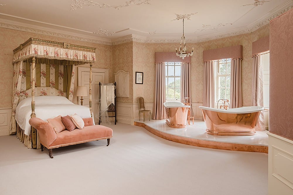 Image by <a class="text-p3" href="http://www.newforeststudio.com" target="_blank">New Forest Studio</a>.