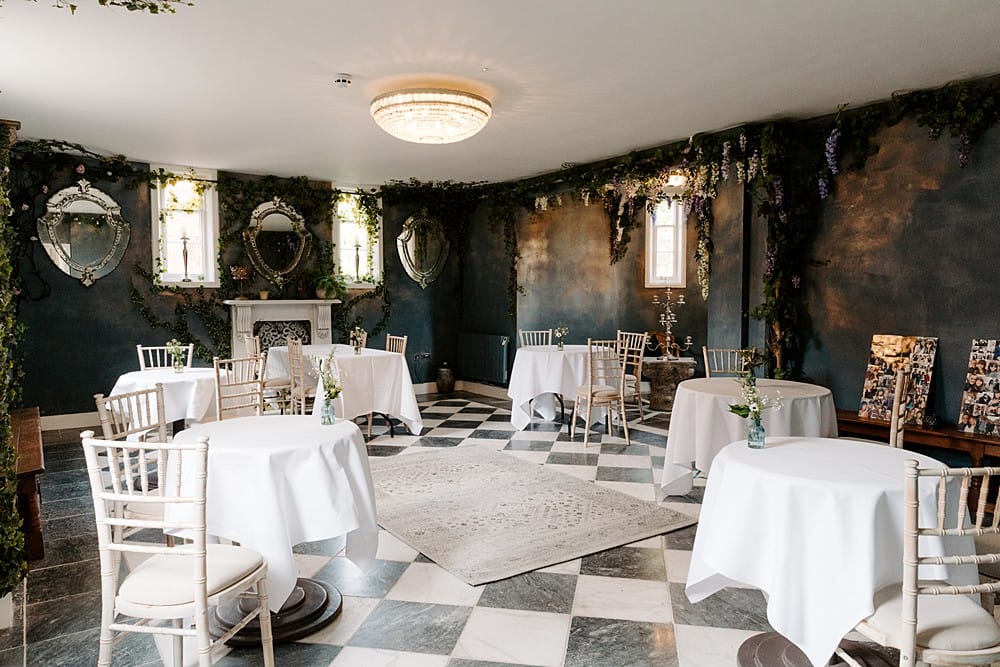 Image by <a class="text-p3" href="https://www.carlawhittingham.co.uk" target="_blank">Carla Whittingham Photography</a>.