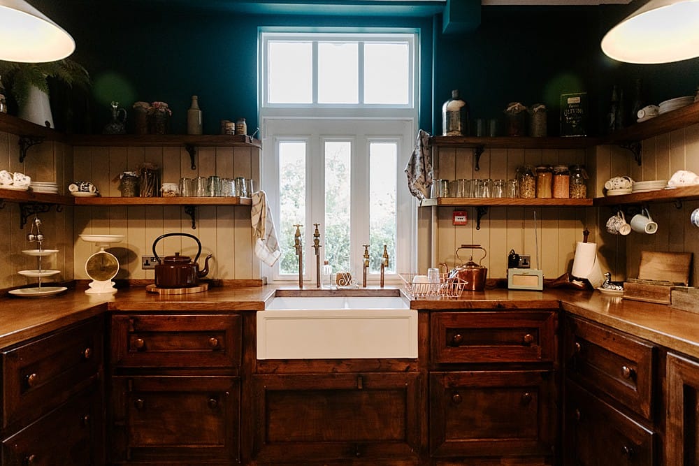 Image by <a class="text-p3" href="https://www.carlawhittingham.co.uk" target="_blank">Carla Whittingham Photography</a>.