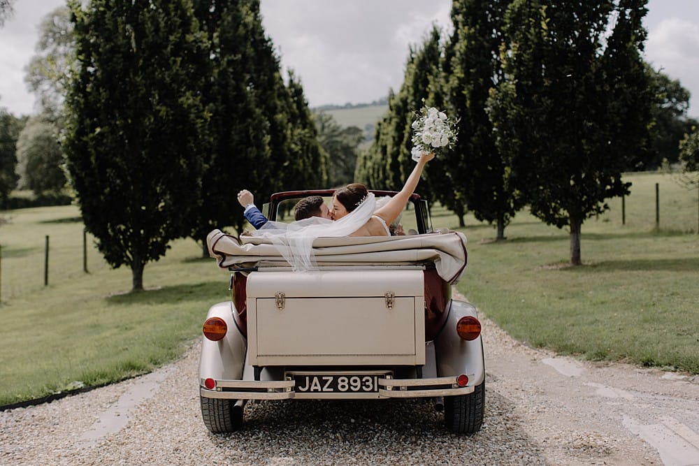 Image by <a class="text-p3" href="http://www.rebeccagoddardphotography.com" target="_blank">Rebecca Goddard Photography</a>.