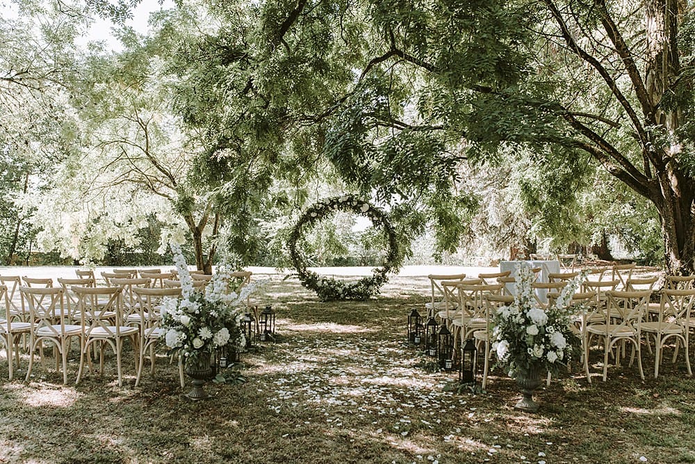 Image by <a class="text-p3" href="https://www.marinemarques.com" target="_blank">Marine Marques Photography</a> at <a class="text-p3" href="https://cocoweddingvenues.co.uk/coco_listing/chateau-de-redon/" target="_blank">Chateau de Redon</a>.