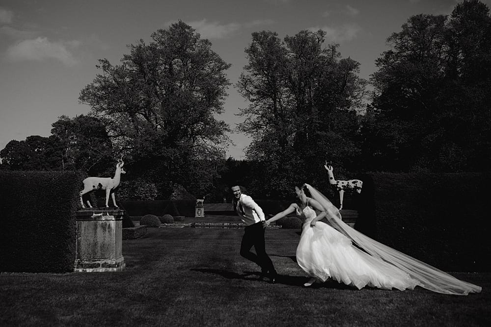 Image by <a class="text-p3" href="https://www.esmesaville.com/" target="_blank">Esme Saville Photography</a>.