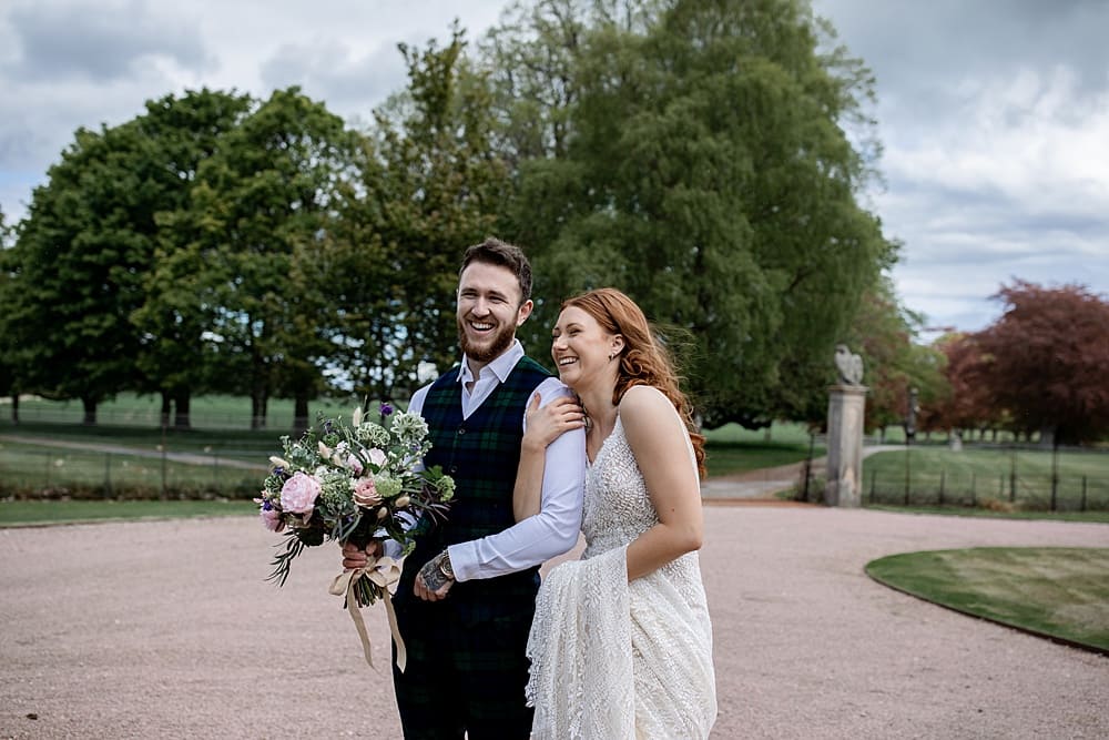 Image by <a class="text-p3" href="https://www.esmesaville.com/" target="_blank">Esme Saville Photography</a>.