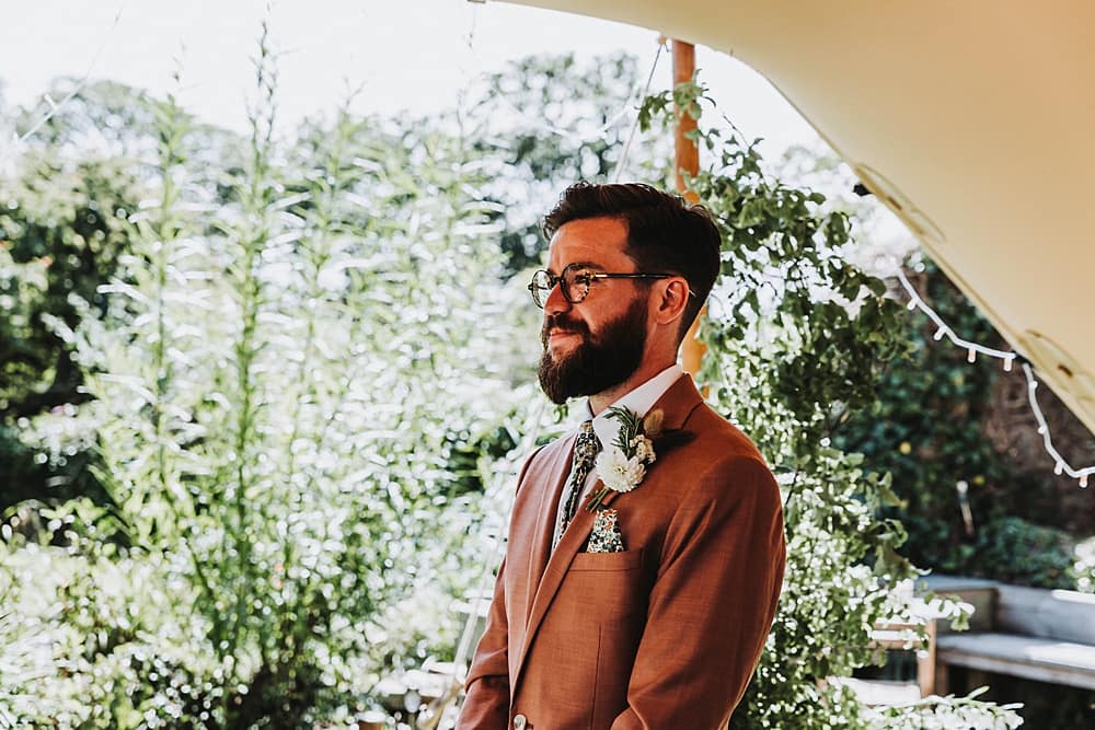 Image by <a class="text-p3" href="https://www.molliemcauslandphoto.com" target="_blank">Mollie McAusland Photography</a>.