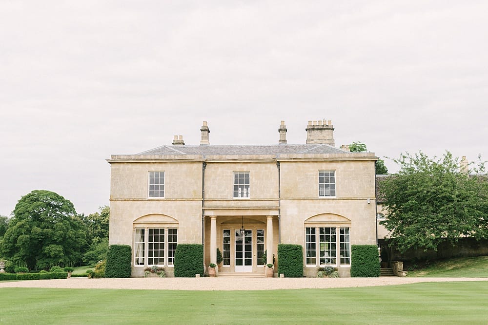 Image by <a class="text-p3" href="http://www.hannahduffy.com" target="_blank">Hannah Duffy Photography</a> at Holywell Hall.