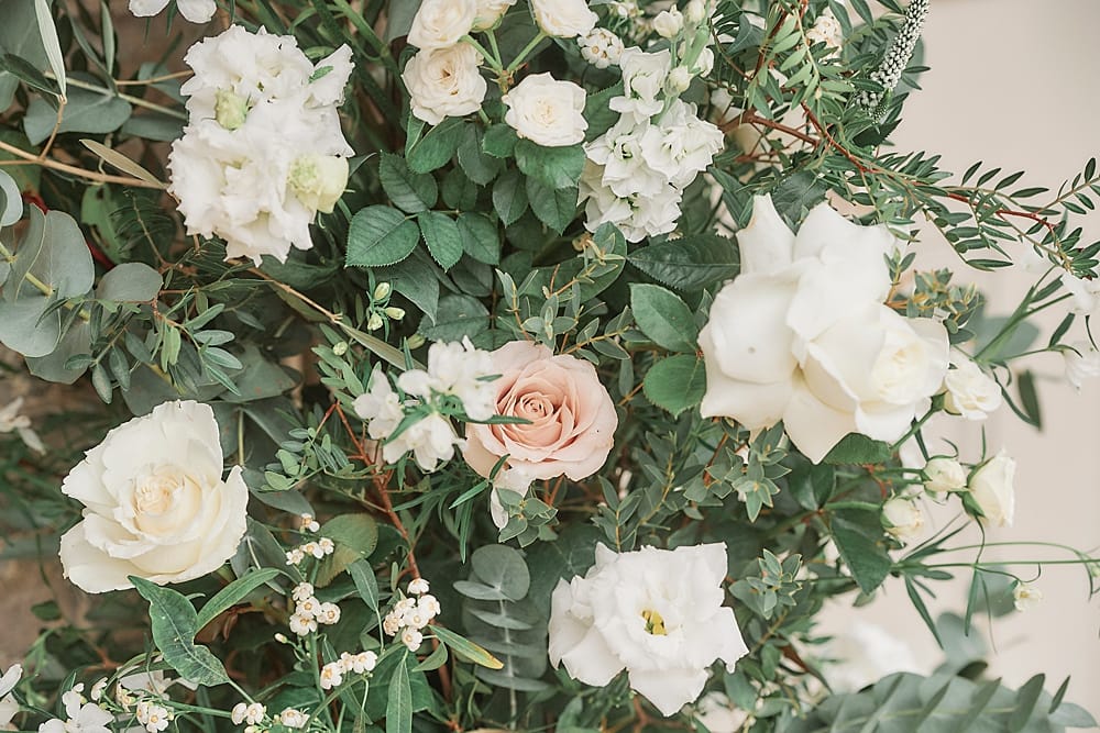 Image by <a class="text-p3" href="http://www.stuartwoodweddings.com" target="_blank">Stuart Wood Weddings</a>.