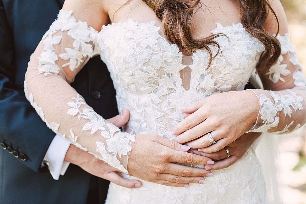 Image by <a class="text-p3" href="http://christinasarah.com" target="_blank">Christina Sarah Photography</a>.
