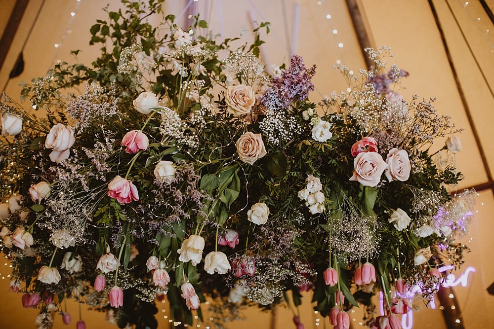 Image by <a class="text-p3" href="http://www.christopherterryweddings.co.uk" target="_blank">Christopher Terry Photography</a>.