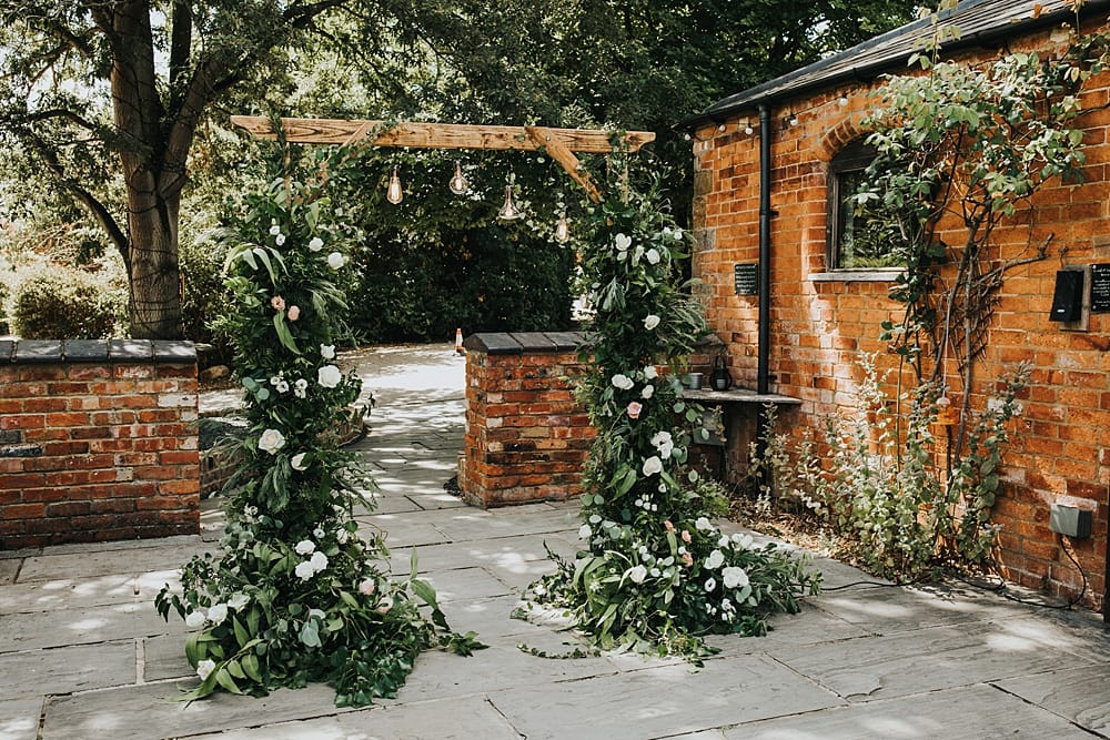 Image by <a class="text-p3" href="https://sophieannphotography.co.uk" target="_blank">Sophie Ann Photography</a>.