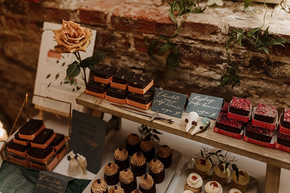 Image by <a class="text-p3" href="https://www.freyaraby.co.uk" target="_blank">Freya Raby Photography</a>.