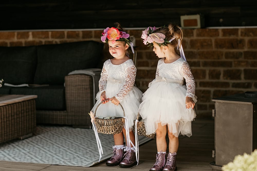 Image by <a class="text-p3" href="http://www.lightandlacephotography.co.uk" target="_blank">Light & Lace Photography</a>.