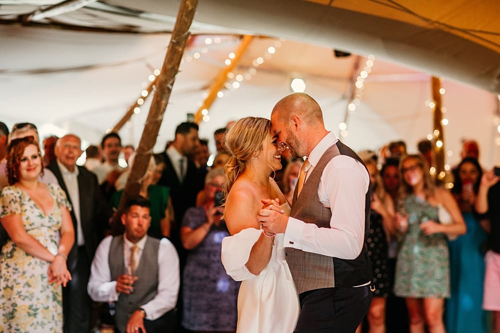 Image by <a class="text-p3" href="http://www.lightandlacephotography.co.uk" target="_blank">Light & Lace Photography</a>.