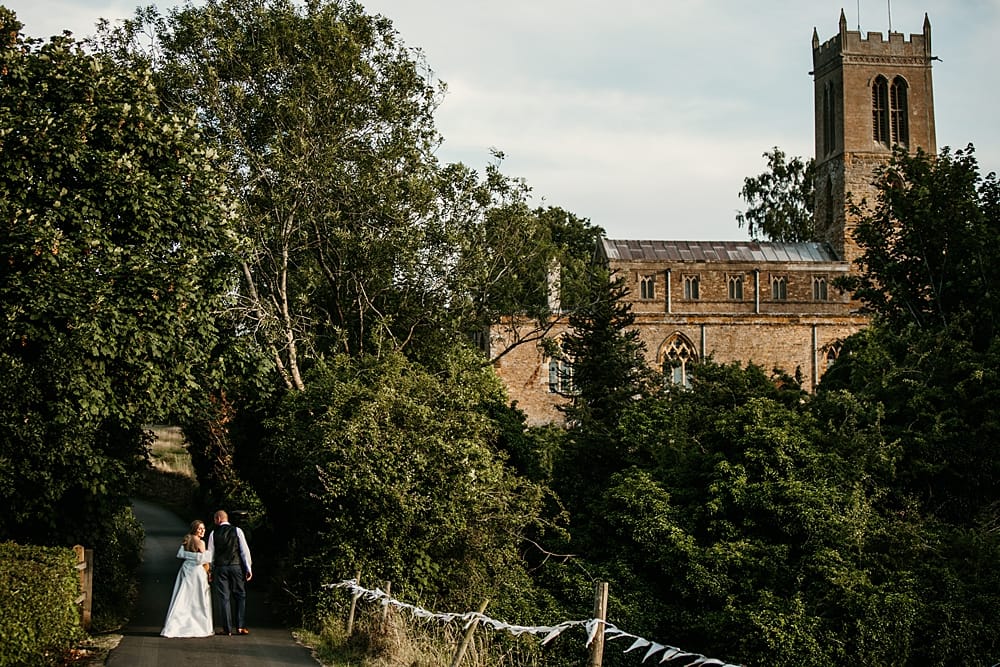 Image by <a class="text-p3" href="http://www.lightandlacephotography.co.uk" target="_blank">Light & Lace Photography</a>.