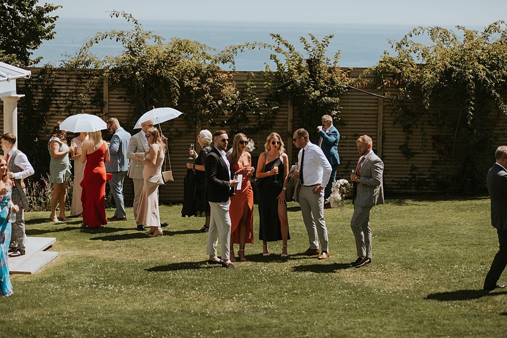 Image by <a class="text-p3" href="https://lauradeanphotography.com" target="_blank">Laura Dean Photography</a>.