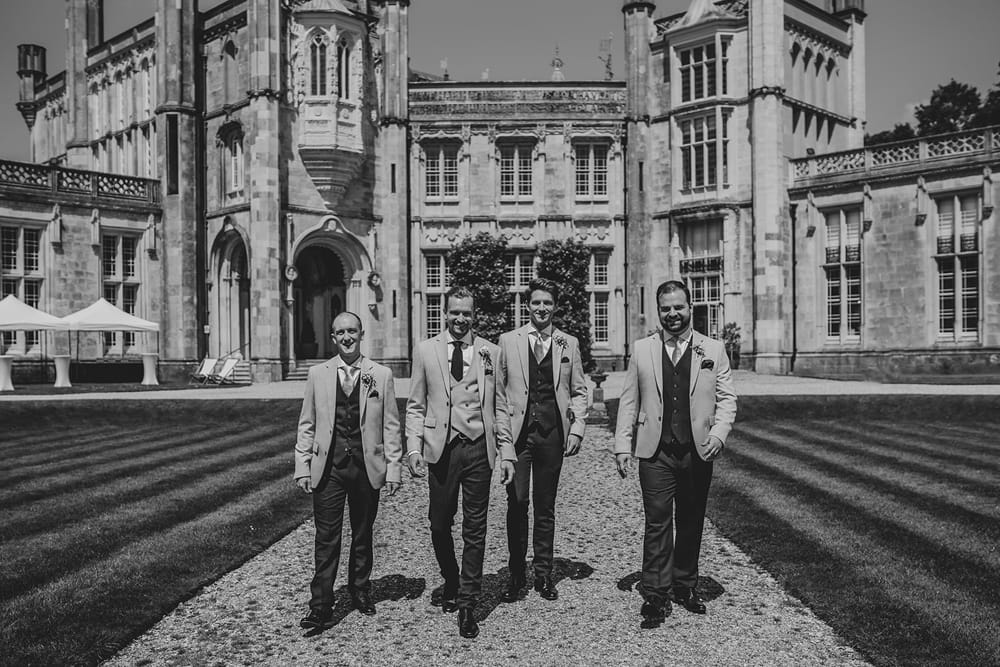 Image by <a class="text-p3" href="https://www.rachelizabethphotography.co.uk" target="_blank">Rachel Elizabeth Photography</a>.