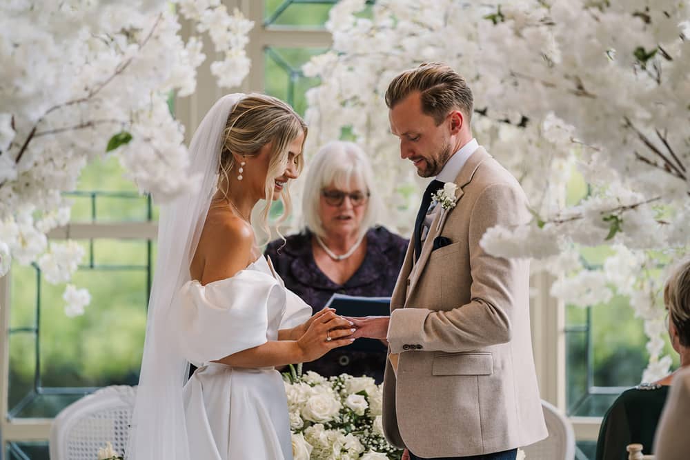 Image by <a class="text-p3" href="https://www.rachelizabethphotography.co.uk" target="_blank">Rachel Elizabeth Photography</a>.