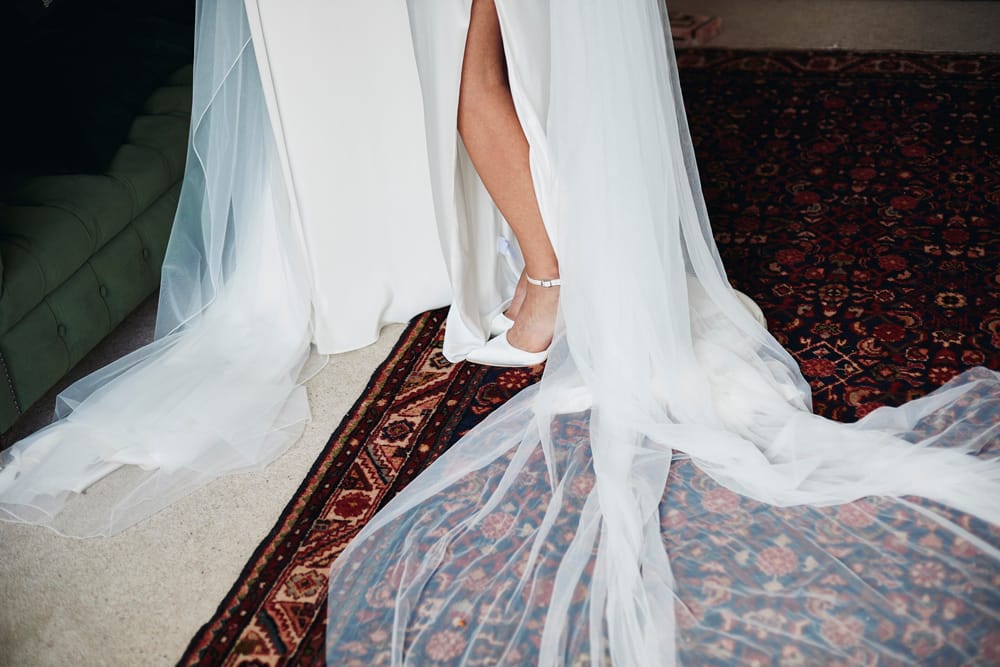 Image by <a class="text-p3" href="https://www.leoweddings.com" target="_blank">Leo Weddings</a>.