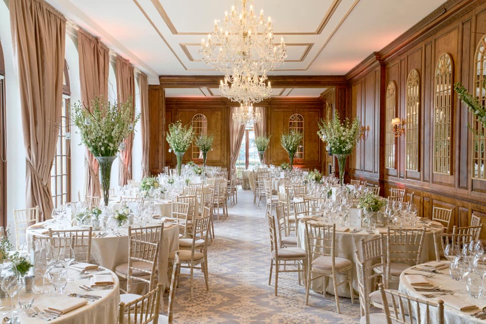 Image by <a class="text-p3" href="http://www.pippamackenzie.com" target="_blank">Pippa Mackenzie Photography</a> at <a class="text-p3" href="http://cocoweddingvenues.co.uk/coco_listing/hedsor-house/" target="_blank">Hedsor House</a>.