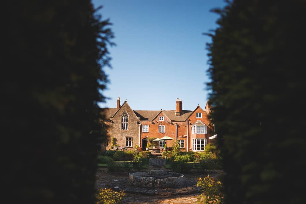 Image by <a class="text-p3" href="https://www.davidliebst-photography-uk.com" target="_blank">David Liebst Photography</a>.