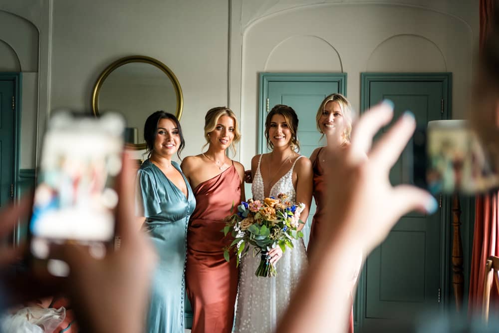 Image by <a class="text-p3" href="https://lisaandneil.co.uk" target="_blank">Lisa & Neil Wedding Photography</a>.