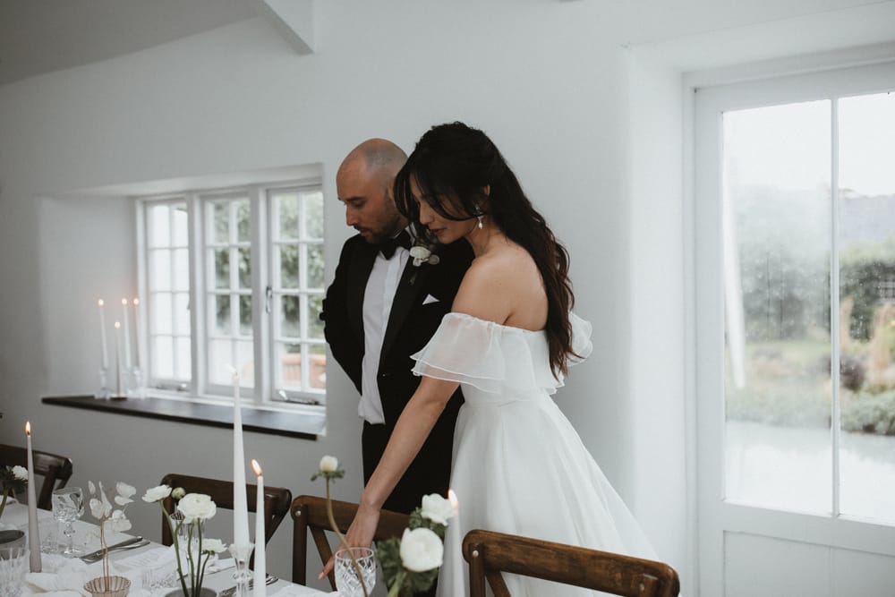 Image by <a class="text-p3" href="https://ashpowell.com" target="_blank">Ash Powell Photography</a>.