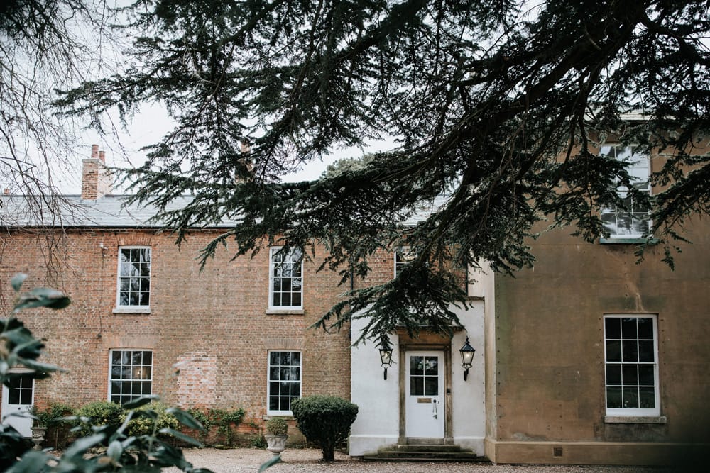 Image by <a class="text-p3" href="http://www.matthoranphotography.com" target="_blank">Matt Horan Photography</a> at Aswarby Rectory.