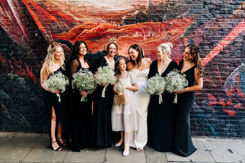 Image by <a class="text-p3" href="https://charlotterebeccaphoto.com" target="_blank">Charlotte Rebecca Photography</a>.