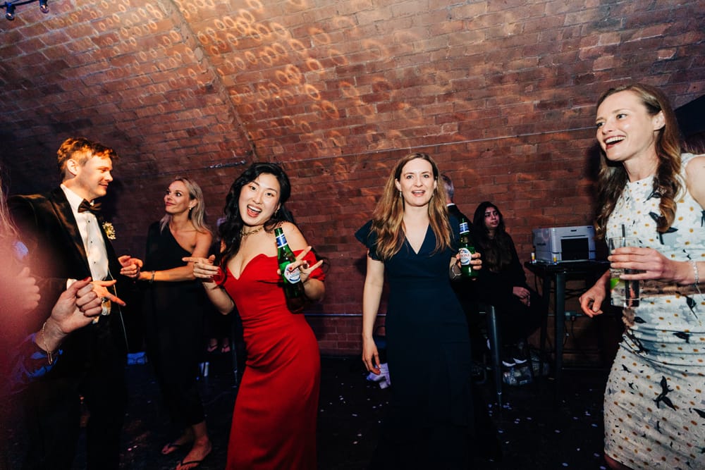 Image by <a class="text-p3" href="https://charlotterebeccaphoto.com" target="_blank">Charlotte Rebecca Photography</a>.