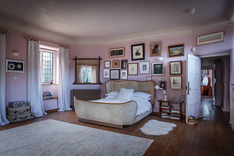 Image by <a class="text-p3" href="http://www.christaylorphoto.co.uk" target="_blank">Chris Taylor Photography</a>.