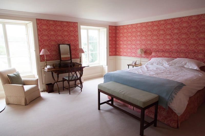 Image by <a class="text-p3" href="http://www.sarahhannam.com" target="_blank">Sarah Hannam Photography</a>.