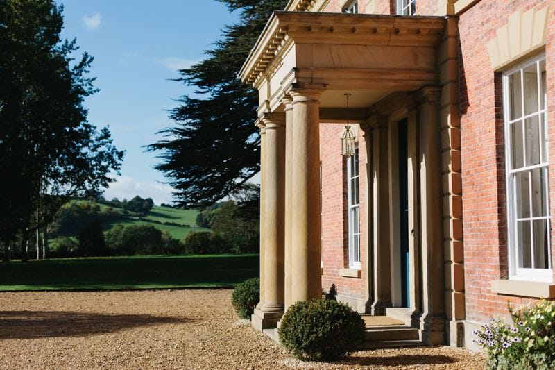 Image by <a class="text-p3" href="http://www.jadeosbornephotography.com" target="_blank">Jade Osborne Photography</a>.