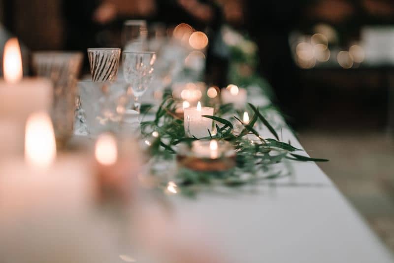 Image by <a class="text-p3" href="http://jasonmarkharris.com" target="_blank">Jason Mark Harris Wedding Photography</a>.