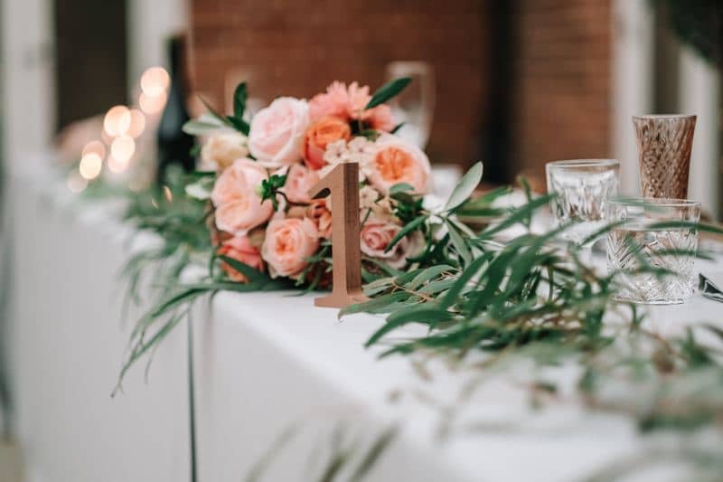 Image by <a class="text-p3" href="http://jasonmarkharris.com" target="_blank">Jason Mark Harris Wedding Photography</a>.