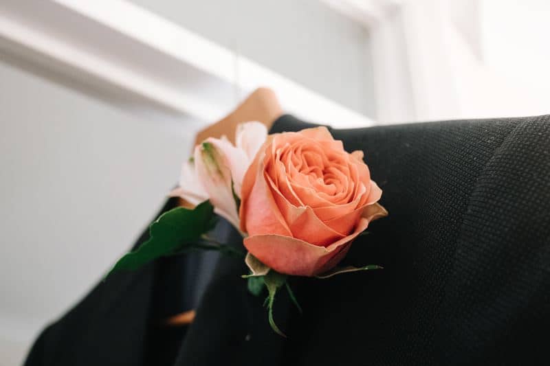Image by <a class="text-p3" href="http://jasonmarkharris.com" target="_blank">Jason Mark Harris Wedding Photography</a>.
