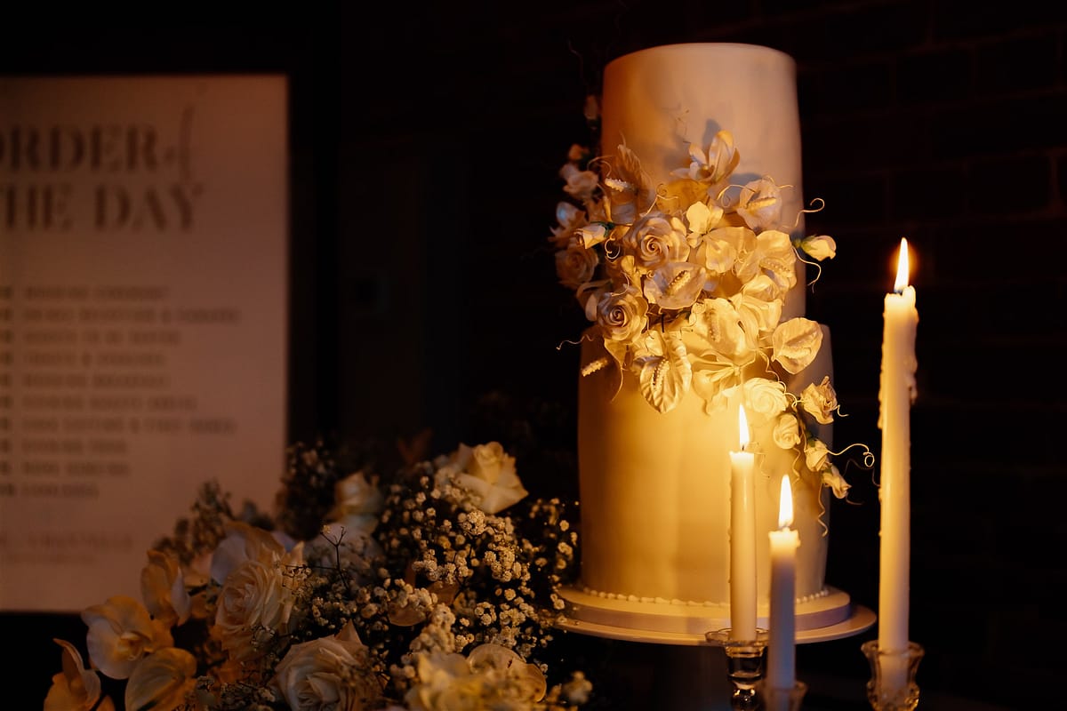 Image by <a class="text-p3" href="http://www.andydavison.com" target="_blank">Andy Davison Photography</a>.