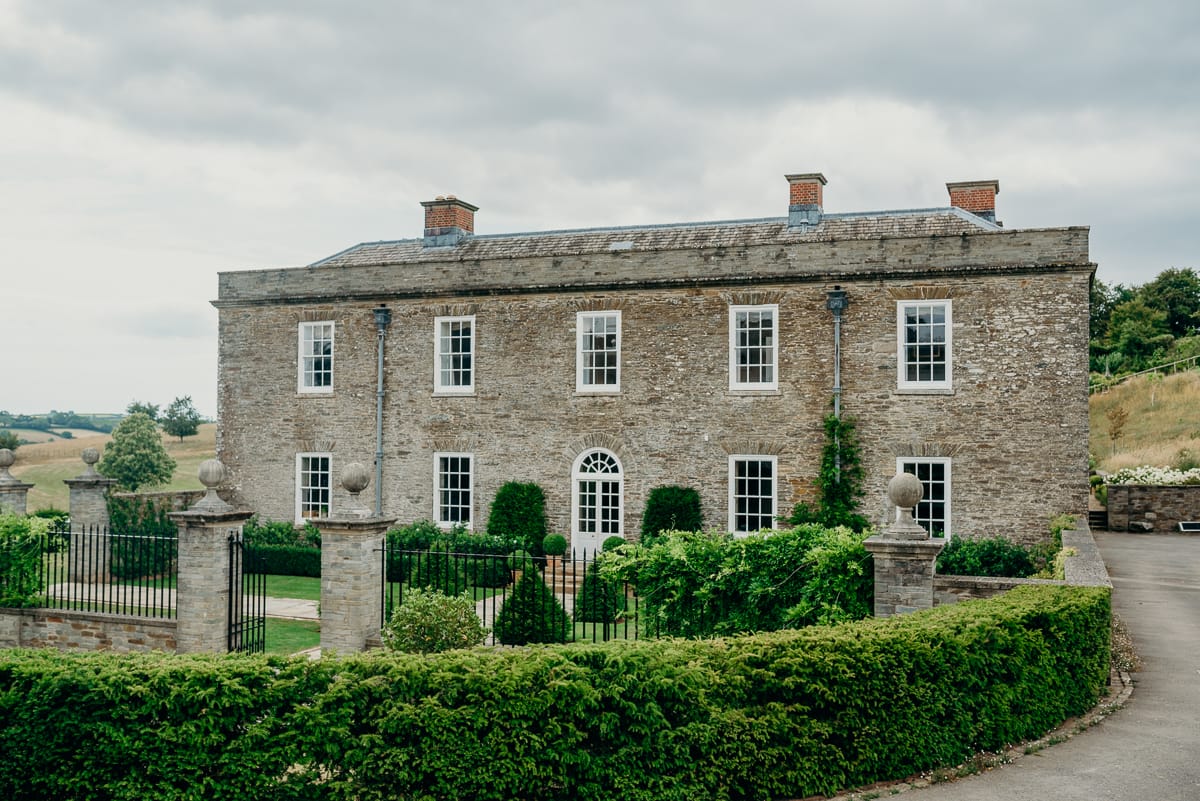 Image by <a class="text-p3" href="http://www.clarekinchinphotography.co.uk" target="_blank">Clare Kinchin Photography</a>.