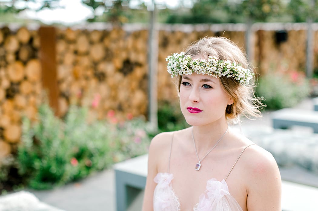 Image by <a class="text-p3" href="https://www.helencawte.com" target="_blank">Helen Cawte Photography</a>.