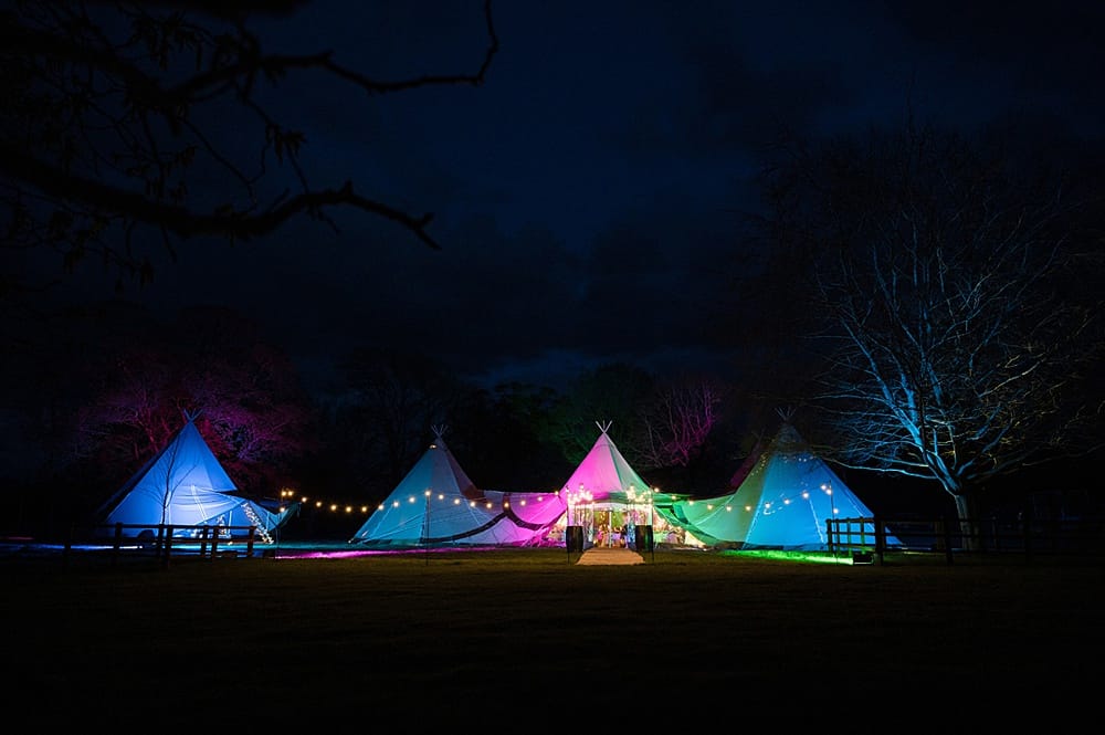 Image by <a class="text-p3" href="https://www.sarahvivienne.co.uk" target="_blank">Sarah Vivienne Photography</a>.