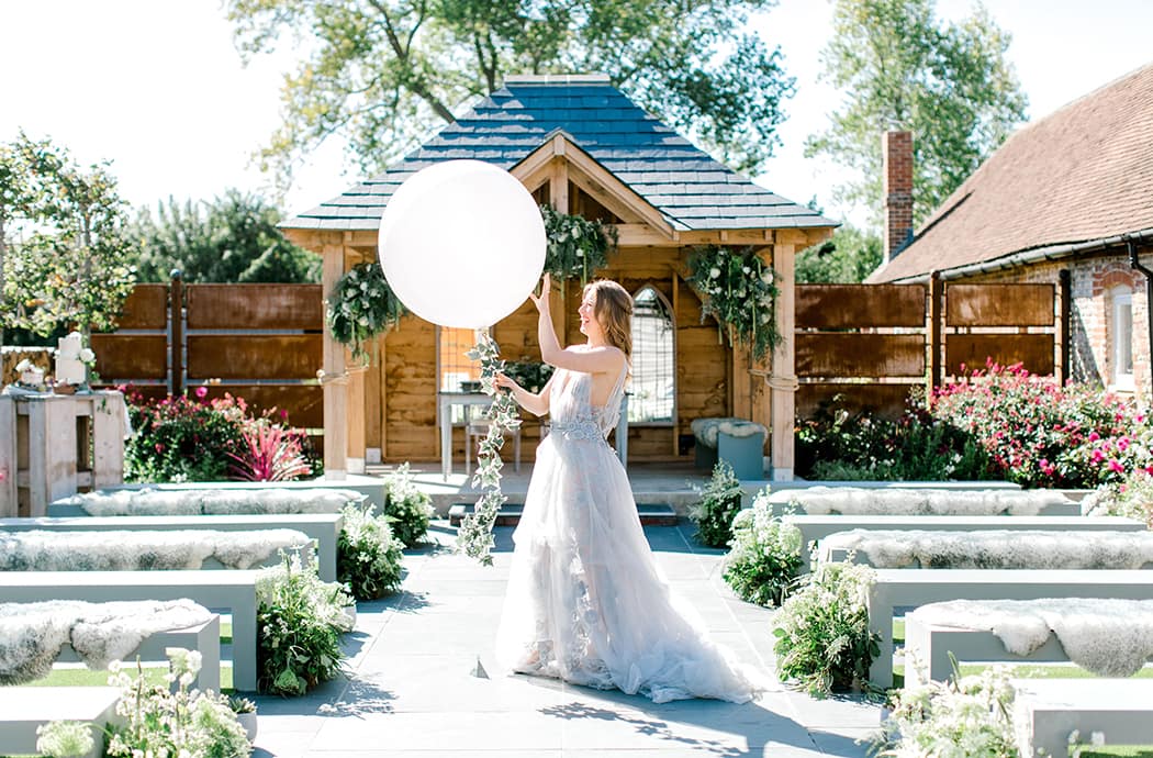 Image by <a class="text-p3" href="https://www.helencawte.com" target="_blank">Helen Cawte Photography</a>.