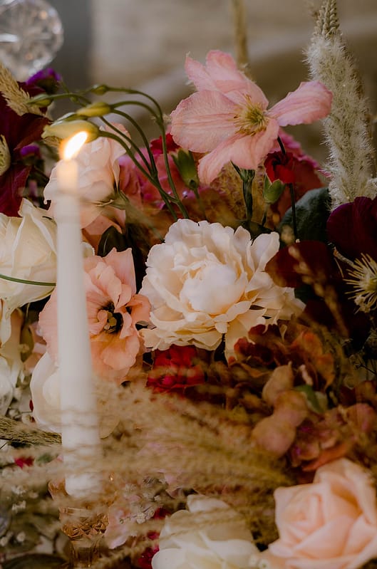 Image by <a class="text-p3" href="http://emmyloukelly.com" target="_blank">Vanitas Life</a>.