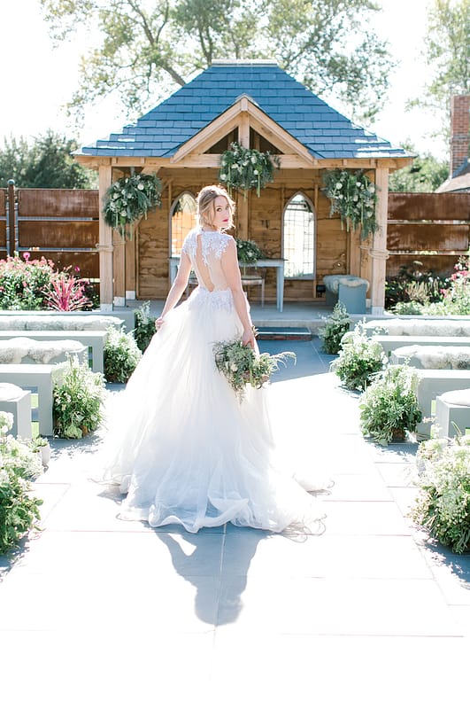 Image by <a class="text-p3" href="https://www.helencawte.com" target="_blank">Helen Cawte Photography</a>.