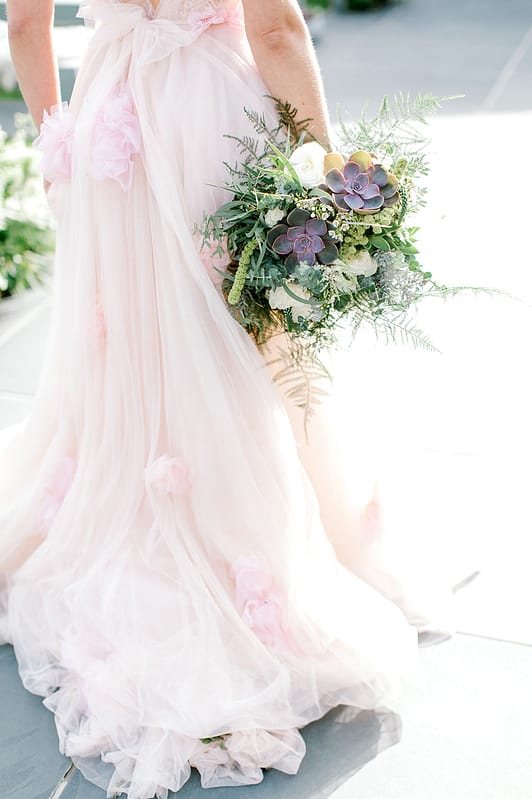Image by <a class="text-p3" href="https://www.helencawte.com" target="_blank">Helen Cawte Photography</a>.