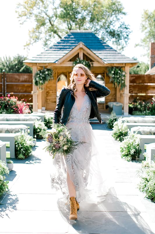 Image by <a class="text-p3" href="https://www.helencawte.com" target="_blank">Helen Cawte Photography</a>.