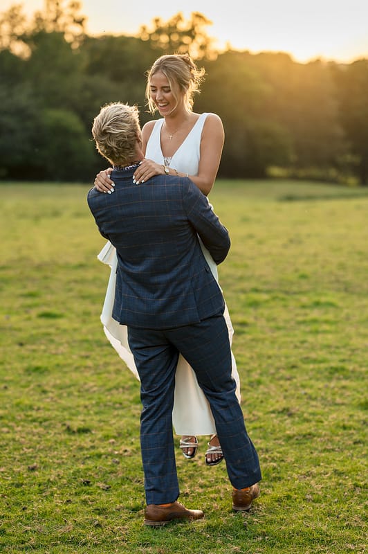 Image by <a class="text-p3" href="https://www.pennyyoungphotography.com" target="_blank">Penny Young Photography</a>.