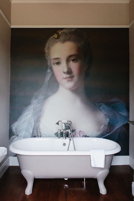Image by <a class="text-p3" href="http://www.jadeosbornephotography.com" target="_blank">Jade Osborne Photography</a>.