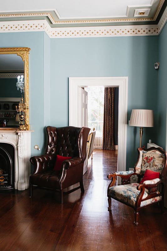 Image by <a class="text-p3" href="http://www.jadeosbornephotography.com" target="_blank">Jade Osborne Photography</a>.