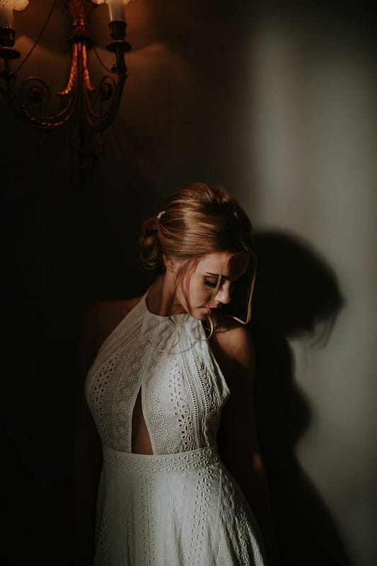 Image by <a class="text-p3" href="http://www.enchantedbrides.photography" target="_blank">Enchanted Brides</a>.