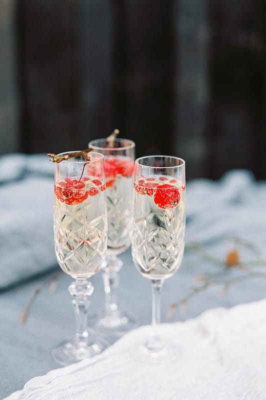 Image by <a class="text-p3" href="http://www.lucydavenport.co.uk" target="_blank">Lucy Davenport Photography</a> via <a class="text-p3" href="http://www.indulgenceboutiquehospitality.co.uk" target="_blank">Indulgence Boutique Hospitality</a>.